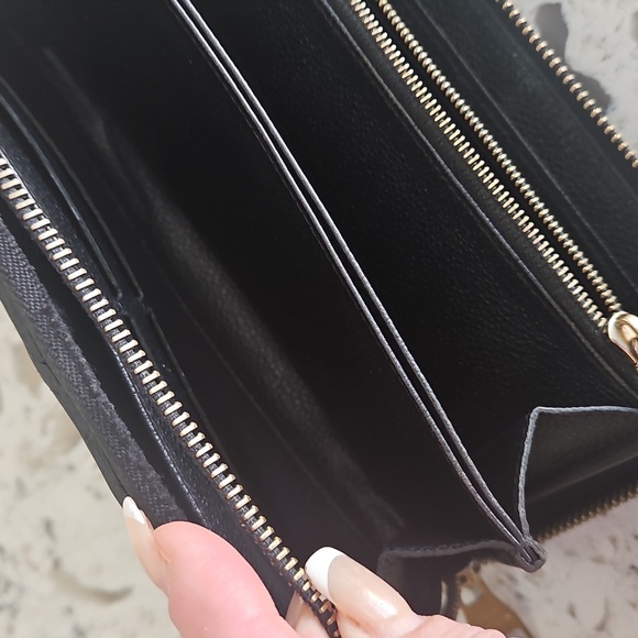 Louis Vuitton Black Embossed Leather Wallet/Wristlet - Needs Rehab - Picture 7 of 15